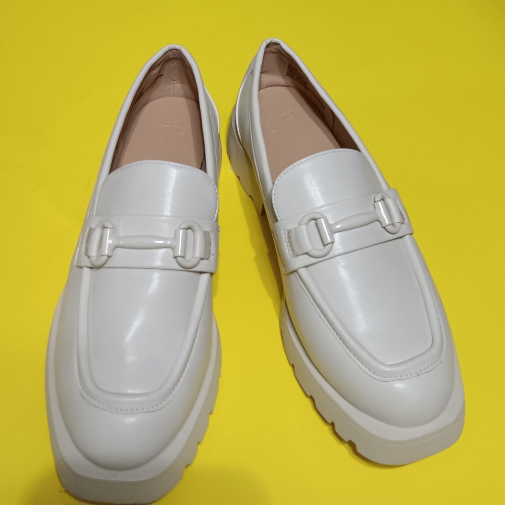 JUST FAB Women's Frankie  Cream Slip On  Loafers Size 7